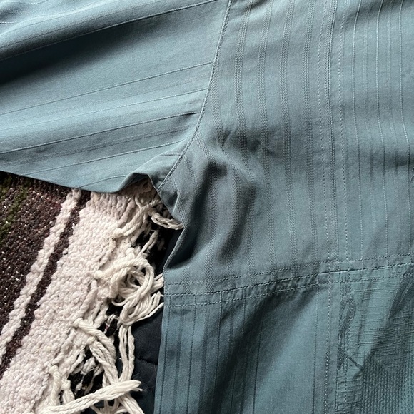TOMMY BAHAMA Silk Vintage Slate Blue Window Pane Hawaiian Shirt Men’s Size XL - Picture 7 of 16